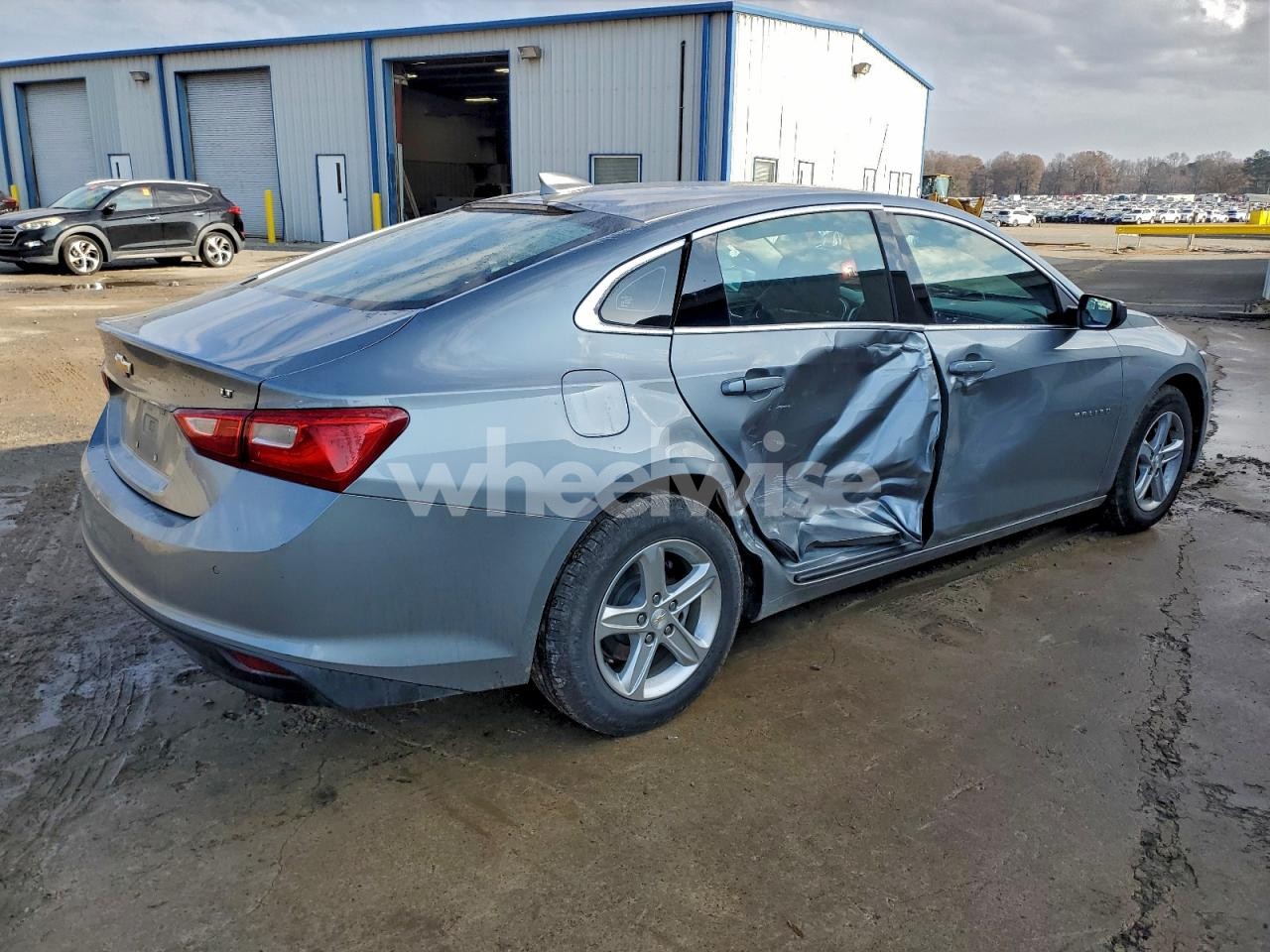 Photo 3 of 2024 CHEVROLET MALIBU LT (VIN 1G1ZD5ST1RF121736)