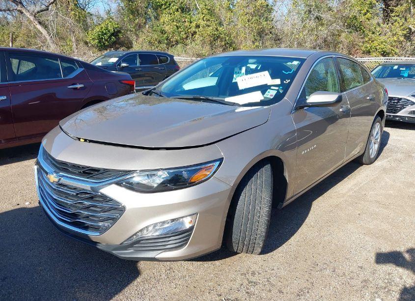 Photo 2 of 2024 Chevrolet Malibu FWD 1LT (VIN 1G1ZD5ST1RF121848)