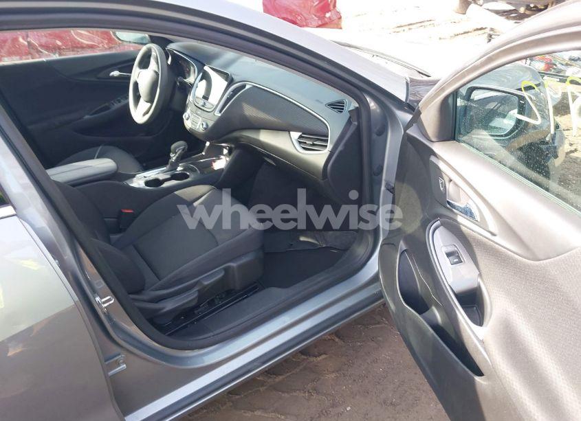 Photo 5 of 2024 Chevrolet Malibu FWD 1LT (VIN 1G1ZD5ST1RF141467)