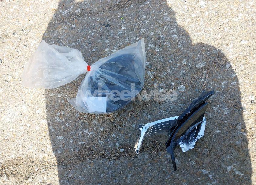 Photo 12 of 2024 Chevrolet Malibu FWD 1LT (VIN 1G1ZD5ST1RF142005)