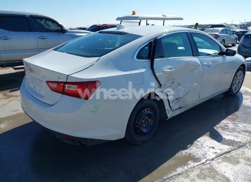 Photo 4 of 2024 Chevrolet Malibu FWD 1LT (VIN 1G1ZD5ST1RF194914)