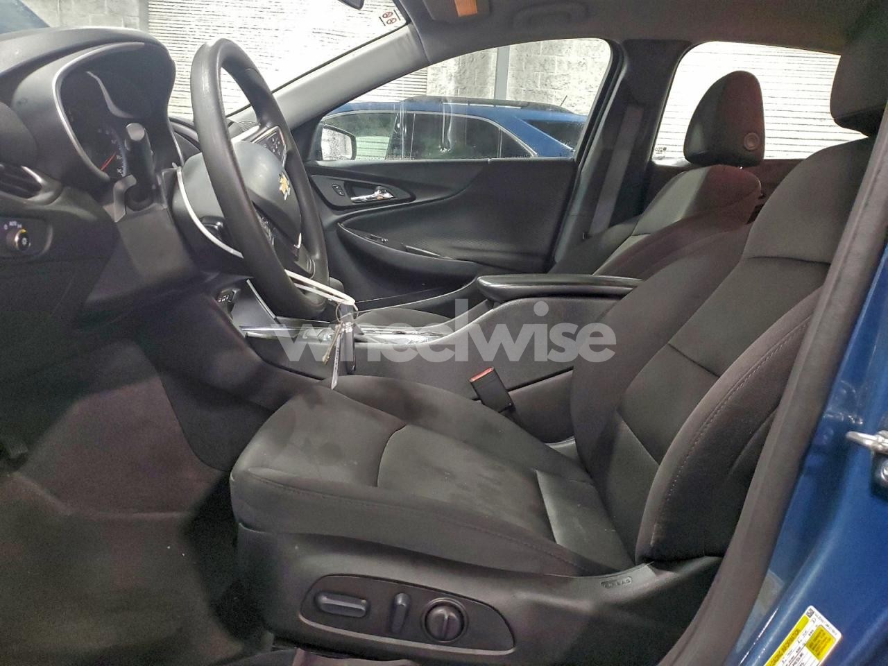 Photo 7 of 2024 CHEVROLET MALIBU LT (VIN 1G1ZD5ST1RF215910)