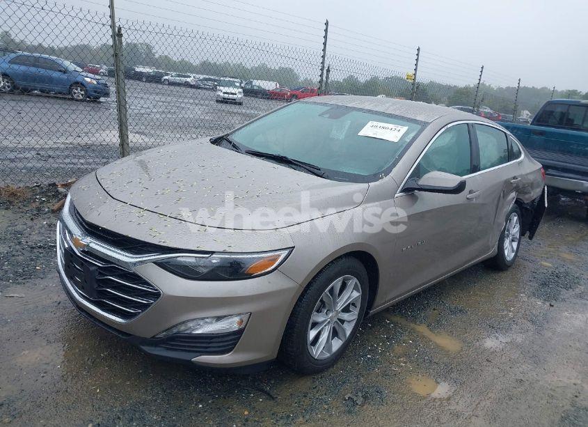 Photo 2 of 2024 Chevrolet Malibu FWD 1LT (VIN 1G1ZD5ST1RF248230)