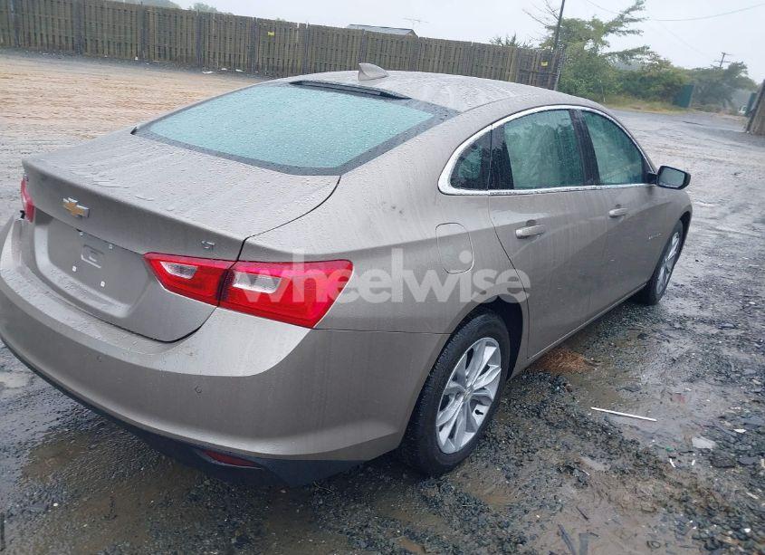 Photo 4 of 2024 Chevrolet Malibu FWD 1LT (VIN 1G1ZD5ST1RF248230)
