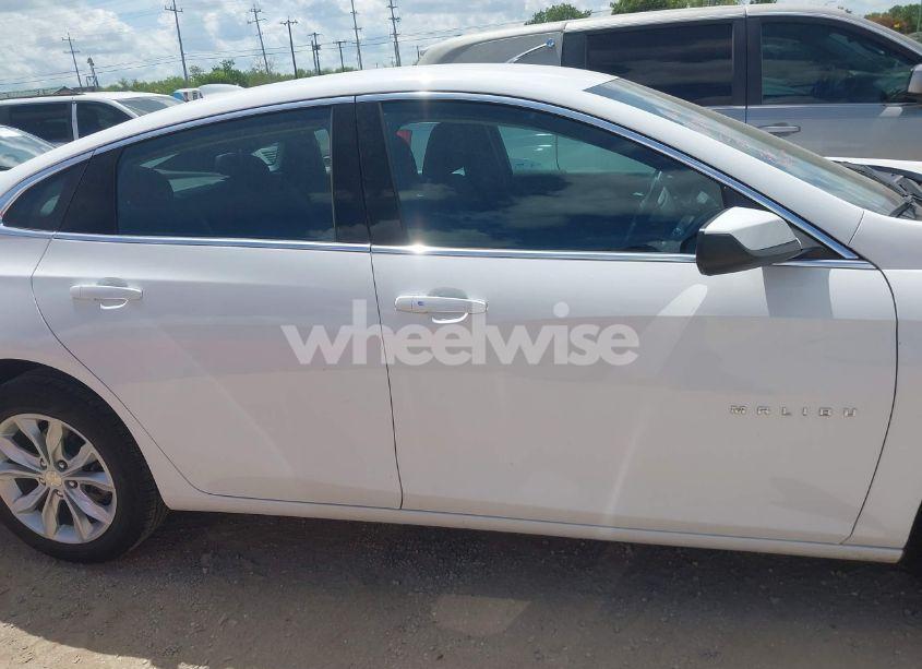 Photo 13 of 2025 Chevrolet Malibu FWD 1LT (VIN 1G1ZD5ST1SF118034)