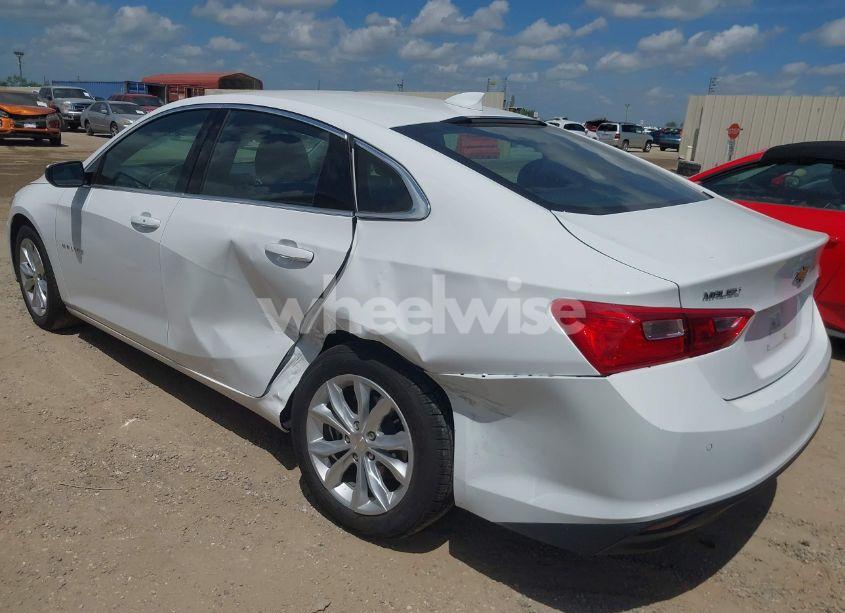 Photo 3 of 2025 Chevrolet Malibu FWD 1LT (VIN 1G1ZD5ST1SF118034)