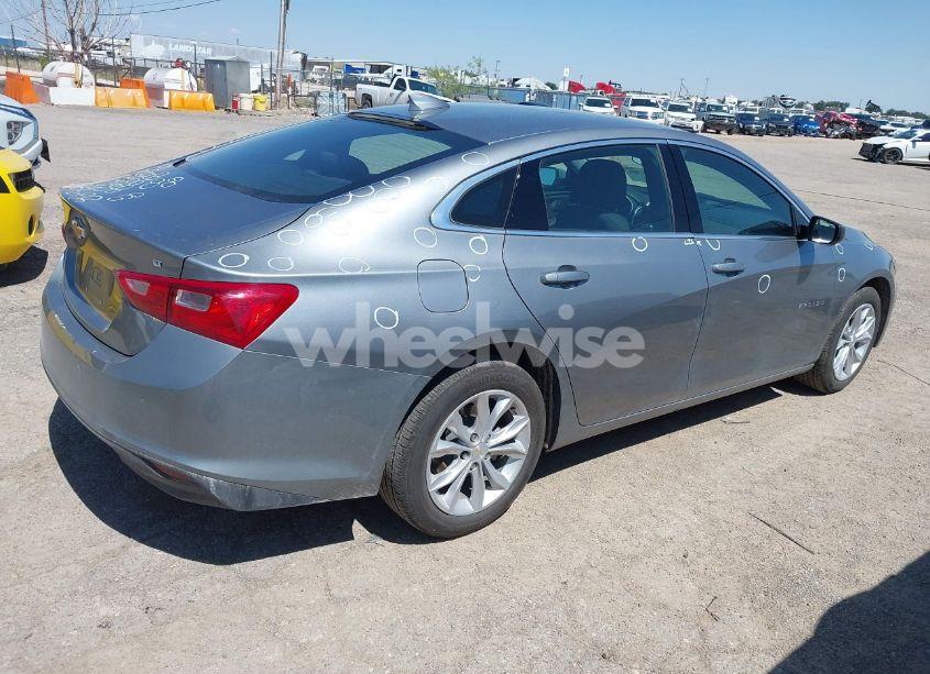 Photo 4 of 2025 Chevrolet Malibu FWD 1LT (VIN 1G1ZD5ST1SF138039)