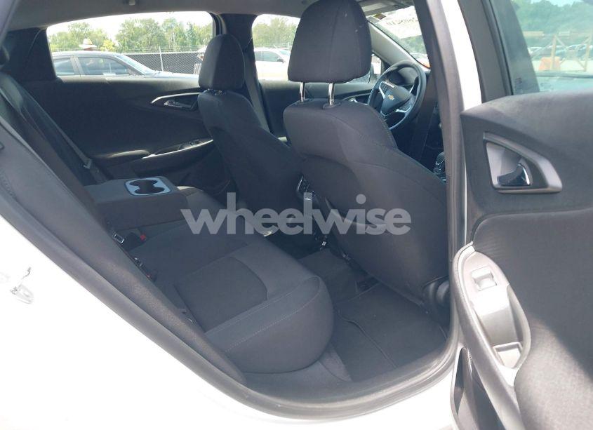 Photo 8 of 2025 Chevrolet Malibu FWD 1LT (VIN 1G1ZD5ST1SF142902)