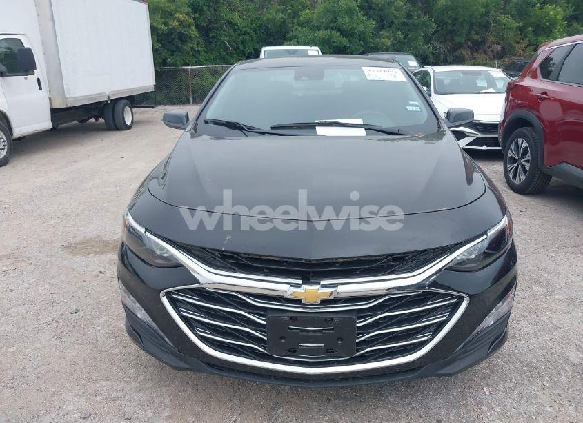 Photo 12 of 2025 Chevrolet Malibu FWD 1LT (VIN 1G1ZD5ST1SF143449)