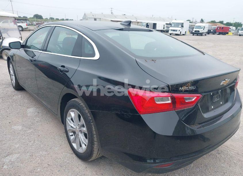 Photo 3 of 2025 Chevrolet Malibu FWD 1LT (VIN 1G1ZD5ST1SF143449)