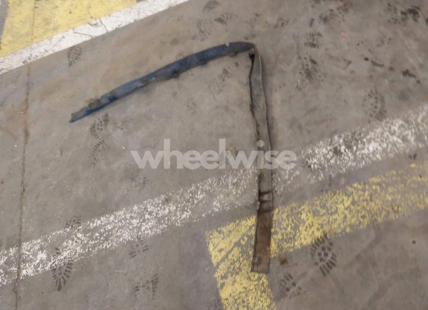 Photo 11 of 2018 Chevrolet Malibu LT (VIN 1G1ZD5ST2JF125430)