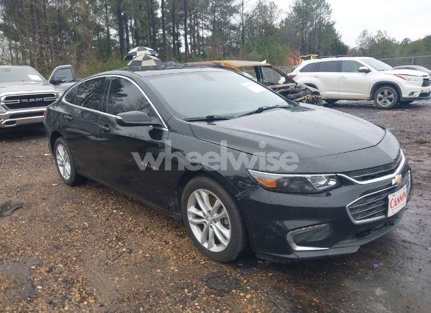 2018 Chevrolet Malibu LT (VIN 1G1ZD5ST2JF127615) main photo