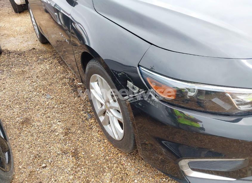 Photo 17 of 2018 Chevrolet Malibu LT (VIN 1G1ZD5ST2JF127615)