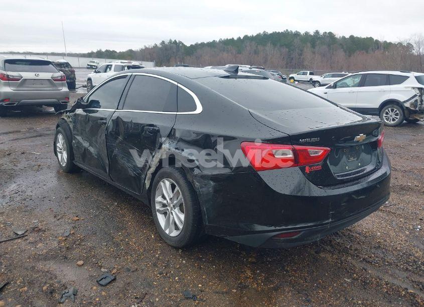 Photo 3 of 2018 Chevrolet Malibu LT (VIN 1G1ZD5ST2JF127615)