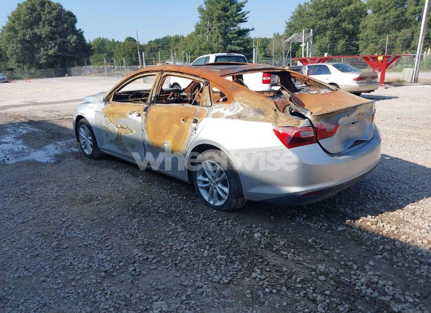 Photo 3 of 2018 Chevrolet Malibu LT (VIN 1G1ZD5ST2JF129414)