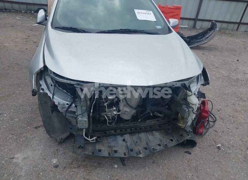 Photo 13 of 2018 Chevrolet Malibu LT (VIN 1G1ZD5ST2JF130353)