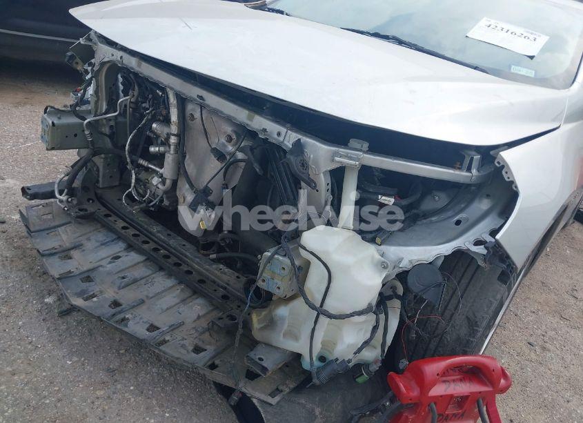 Photo 6 of 2018 Chevrolet Malibu LT (VIN 1G1ZD5ST2JF130353)