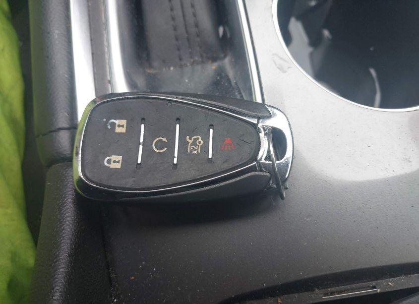 Photo 11 of 2018 Chevrolet Malibu LT (VIN 1G1ZD5ST2JF131860)