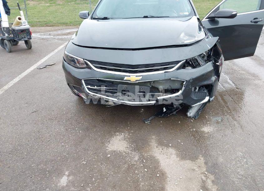 Photo 6 of 2018 Chevrolet Malibu LT (VIN 1G1ZD5ST2JF132801)