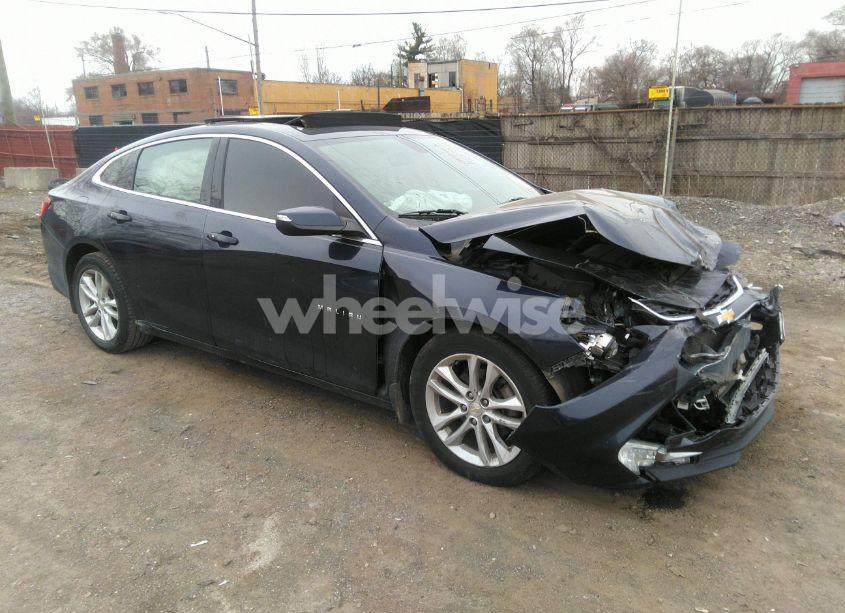 2018 Chevrolet Malibu LT (VIN 1G1ZD5ST2JF135004) main photo