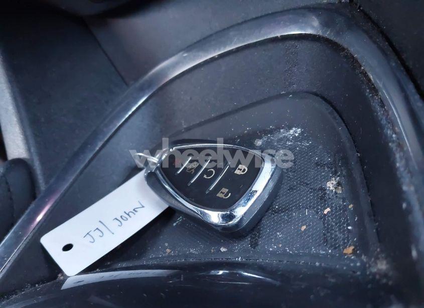 Photo 11 of 2018 Chevrolet Malibu LT (VIN 1G1ZD5ST2JF142177)