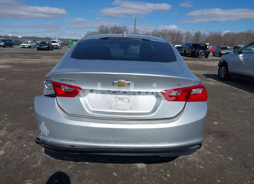 Photo 16 of 2018 Chevrolet Malibu LT (VIN 1G1ZD5ST2JF142177)
