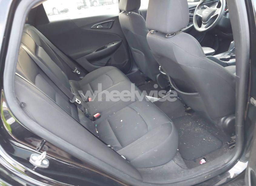 Photo 8 of 2018 Chevrolet Malibu LT (VIN 1G1ZD5ST2JF144270)