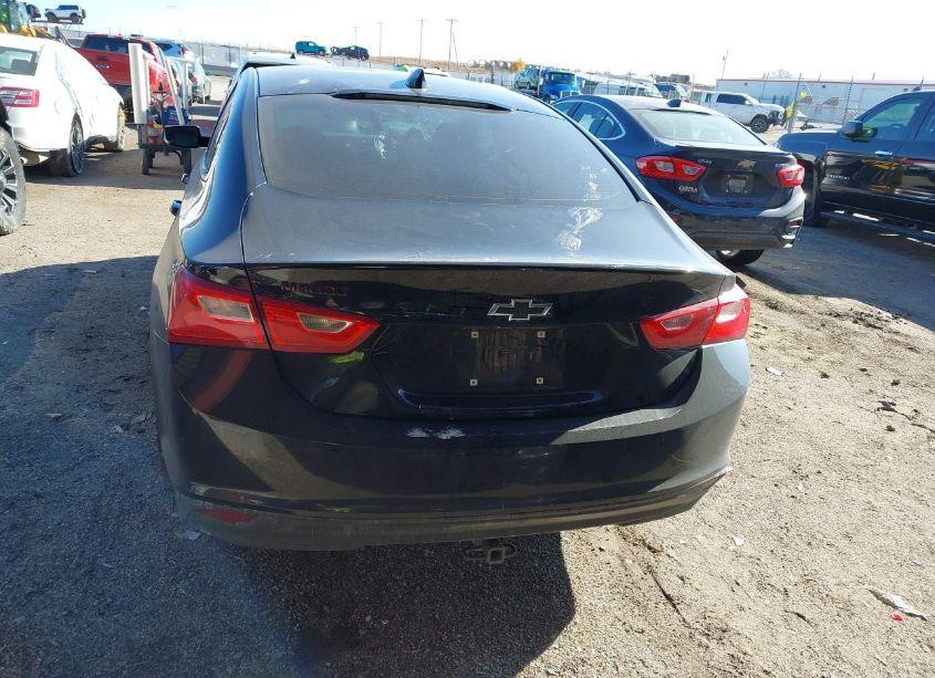 Photo 16 of 2018 Chevrolet Malibu LT (VIN 1G1ZD5ST2JF152336)