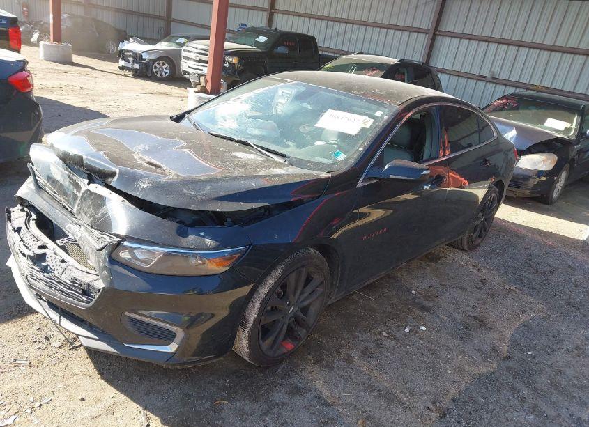 Photo 2 of 2018 Chevrolet Malibu LT (VIN 1G1ZD5ST2JF152336)