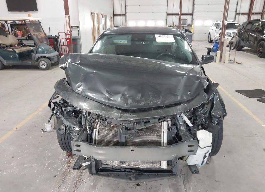 Photo 6 of 2018 Chevrolet Malibu LT (VIN 1G1ZD5ST2JF190195)