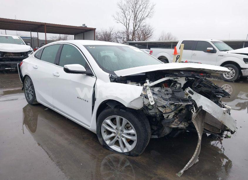 2018 Chevrolet Malibu LT (VIN 1G1ZD5ST2JF190214) main photo