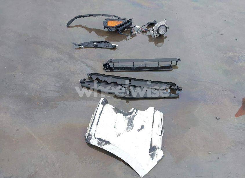 Photo 11 of 2018 Chevrolet Malibu LT (VIN 1G1ZD5ST2JF190214)