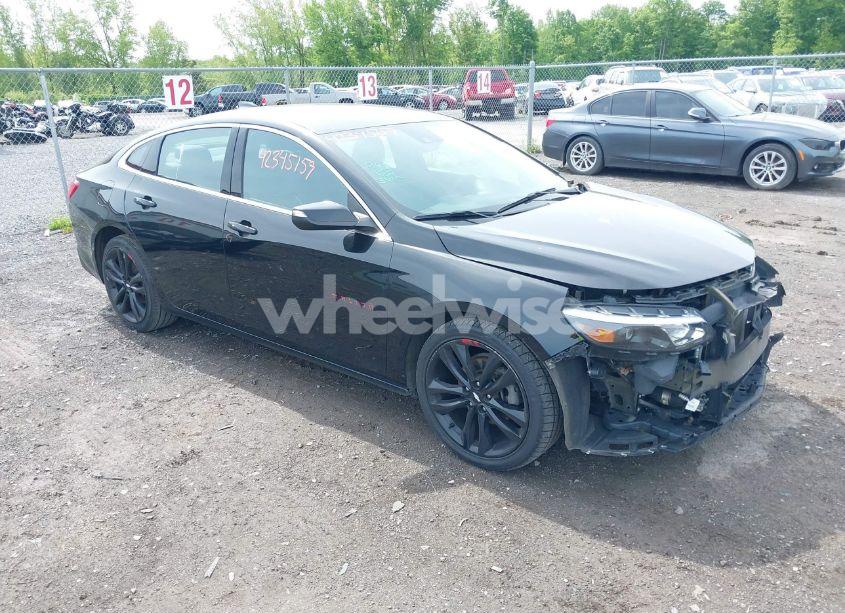 2018 Chevrolet Malibu LT (VIN 1G1ZD5ST2JF216455) main photo