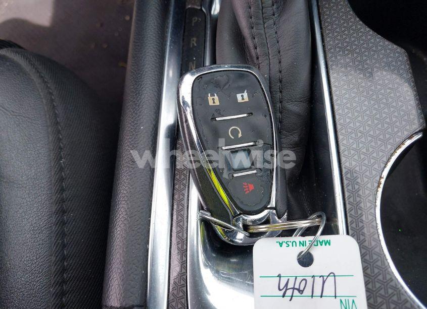 Photo 11 of 2018 Chevrolet Malibu LT (VIN 1G1ZD5ST2JF216455)