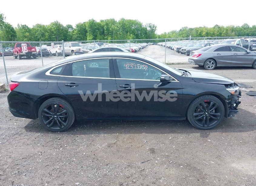 Photo 14 of 2018 Chevrolet Malibu LT (VIN 1G1ZD5ST2JF216455)