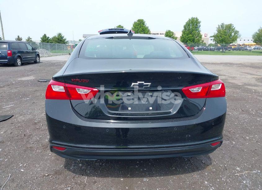 Photo 17 of 2018 Chevrolet Malibu LT (VIN 1G1ZD5ST2JF216455)