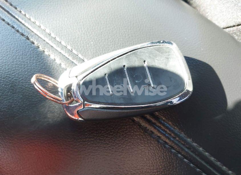 Photo 11 of 2018 Chevrolet Malibu LT (VIN 1G1ZD5ST2JF218206)