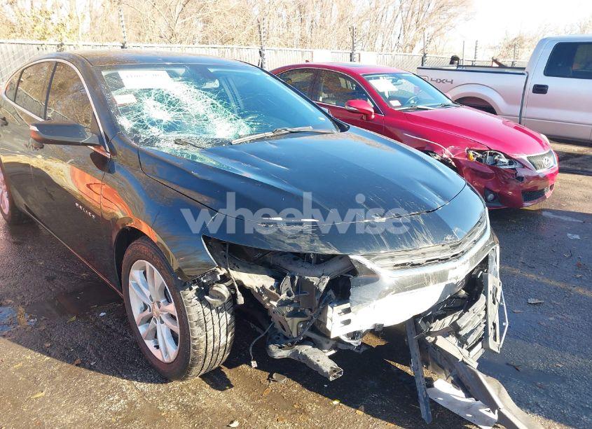 Photo 6 of 2018 Chevrolet Malibu LT (VIN 1G1ZD5ST2JF218206)