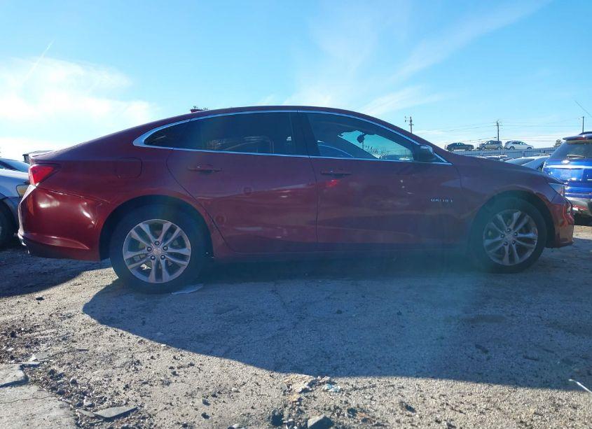 Photo 13 of 2018 Chevrolet Malibu LT (VIN 1G1ZD5ST2JF247687)