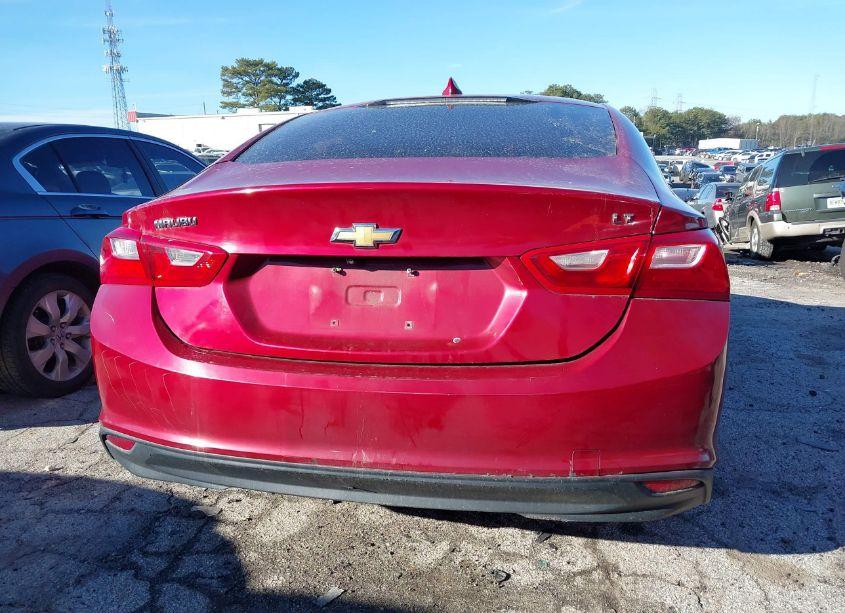 Photo 16 of 2018 Chevrolet Malibu LT (VIN 1G1ZD5ST2JF247687)