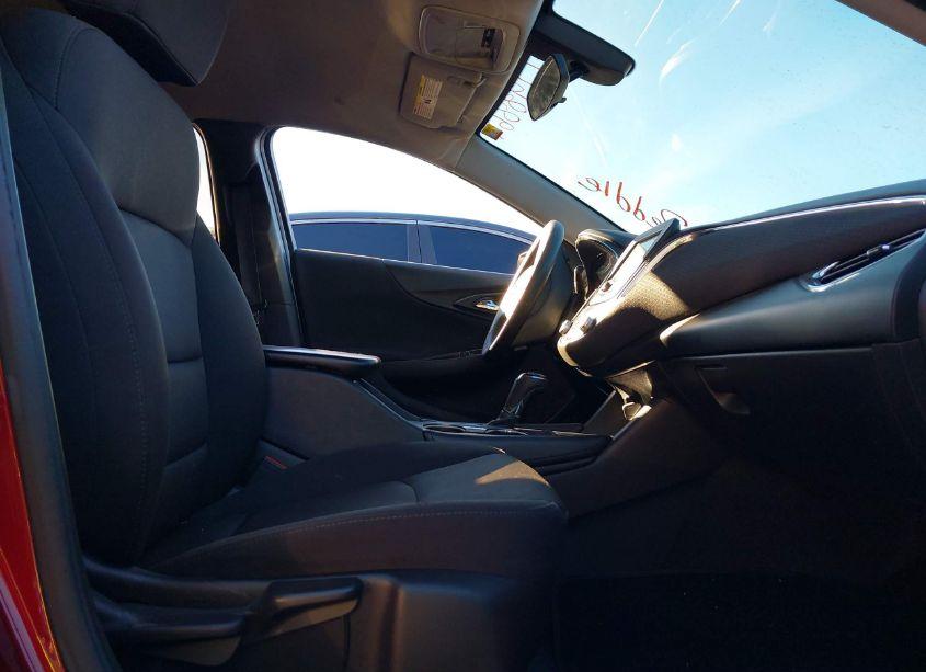 Photo 5 of 2018 Chevrolet Malibu LT (VIN 1G1ZD5ST2JF247687)