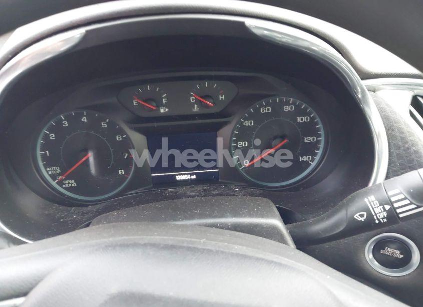 Photo 7 of 2018 Chevrolet Malibu LT (VIN 1G1ZD5ST2JF270743)