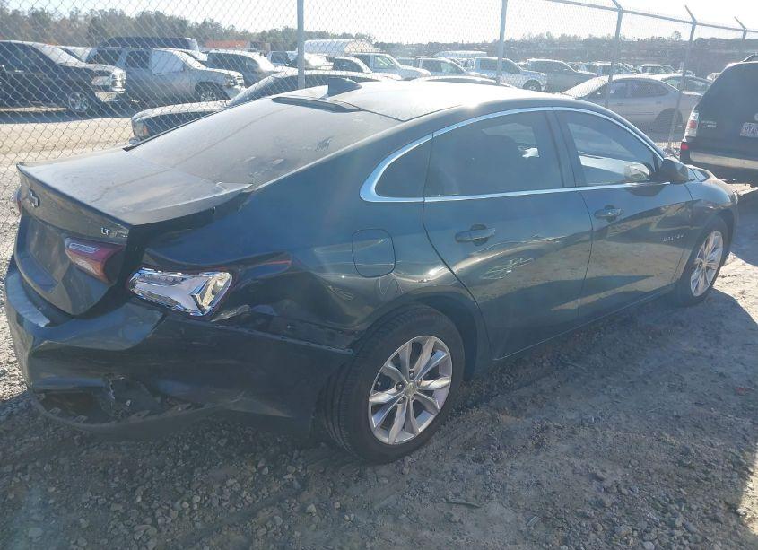 Photo 4 of 2019 Chevrolet Malibu LT (VIN 1G1ZD5ST2KF111237)