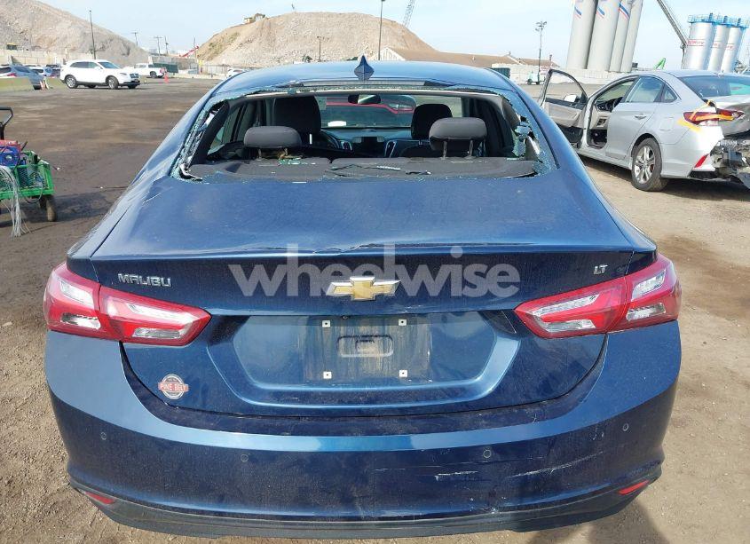 Photo 18 of 2019 Chevrolet Malibu LT (VIN 1G1ZD5ST2KF111934)