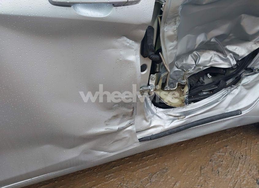 Photo 6 of 2019 Chevrolet Malibu LT (VIN 1G1ZD5ST2KF117622)