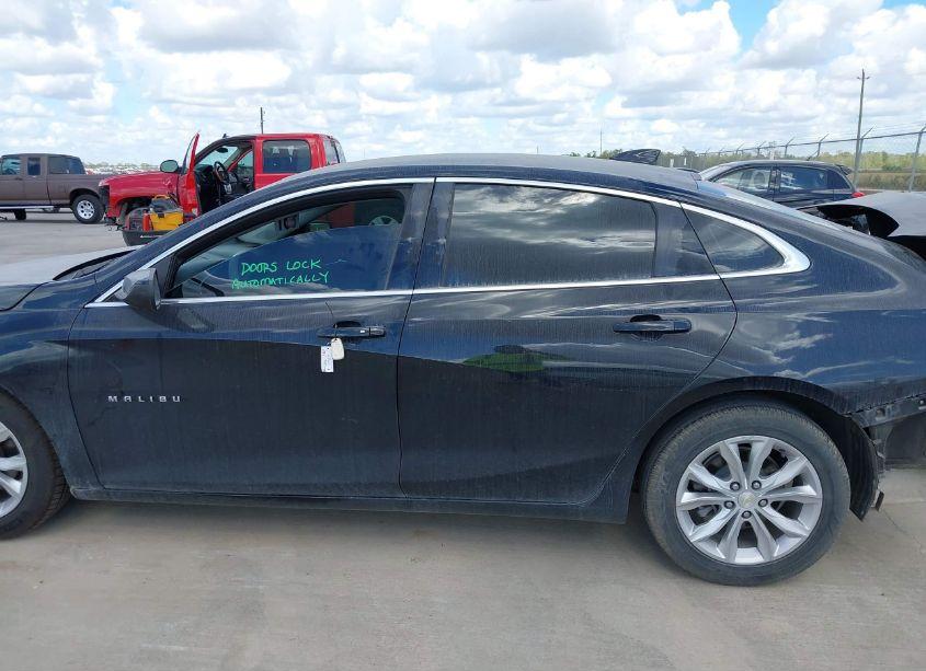 Photo 14 of 2019 Chevrolet Malibu LT (VIN 1G1ZD5ST2KF137210)