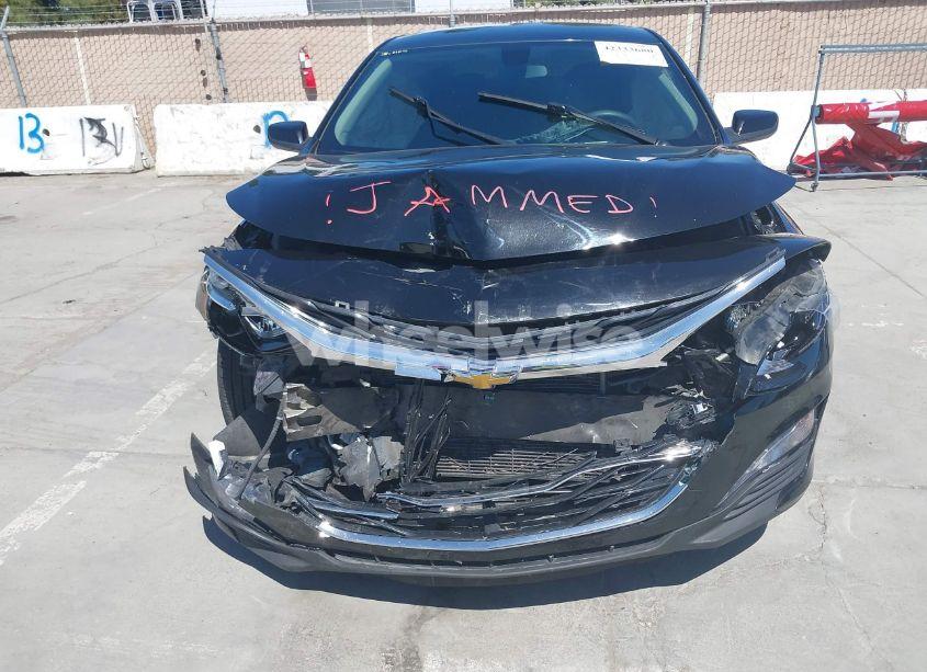 Photo 6 of 2019 Chevrolet Malibu LT (VIN 1G1ZD5ST2KF139135)