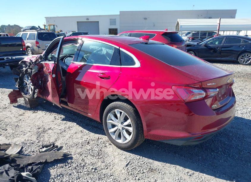 Photo 3 of 2019 Chevrolet Malibu LT (VIN 1G1ZD5ST2KF154945)