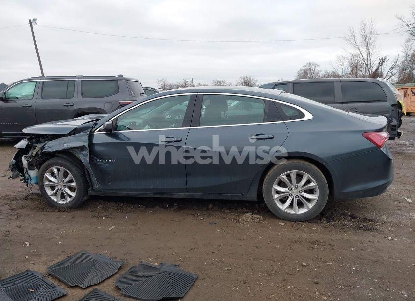 Photo 14 of 2019 Chevrolet Malibu LT (VIN 1G1ZD5ST2KF155142)