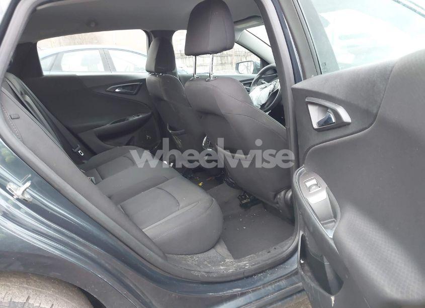 Photo 8 of 2019 Chevrolet Malibu LT (VIN 1G1ZD5ST2KF155142)